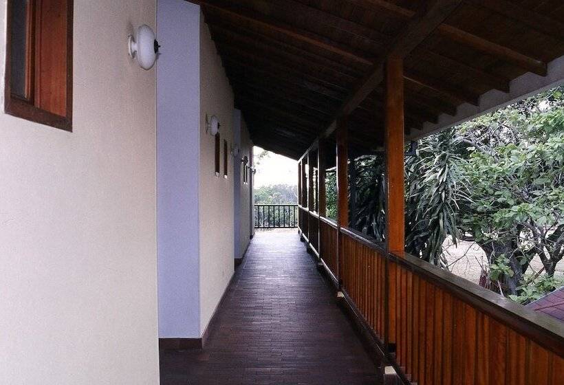 Отель Lagos De Menegua