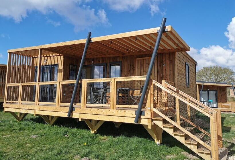 בית מלון כפרי Le Village De Cottages   Le Pôle Du Cheval Et De L âne