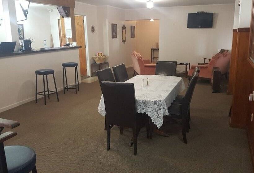 בית מלון כפרי Masonic