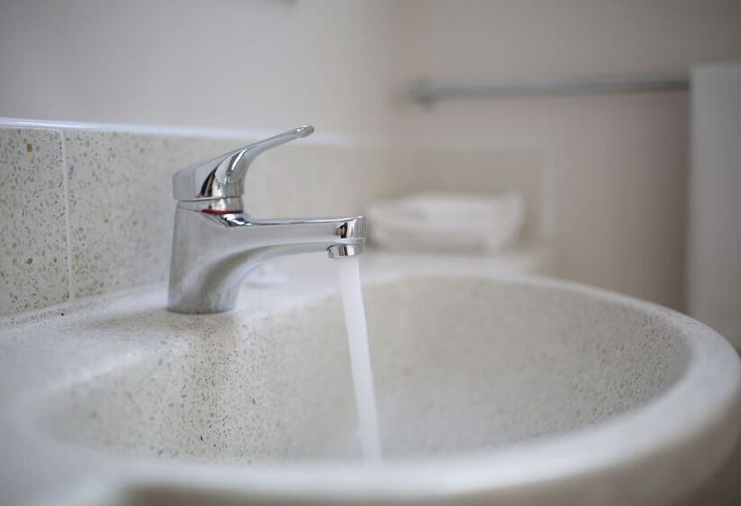 בית מלון כפרי Masonic