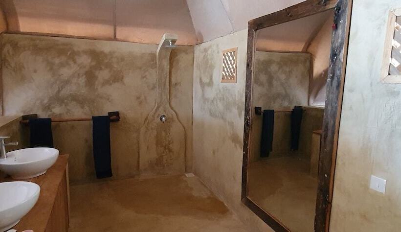 בית מלון כפרי Milele Villas