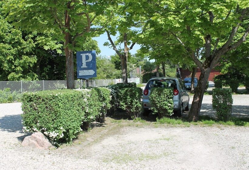 فندق Nordsjællands Feriepark & Camping