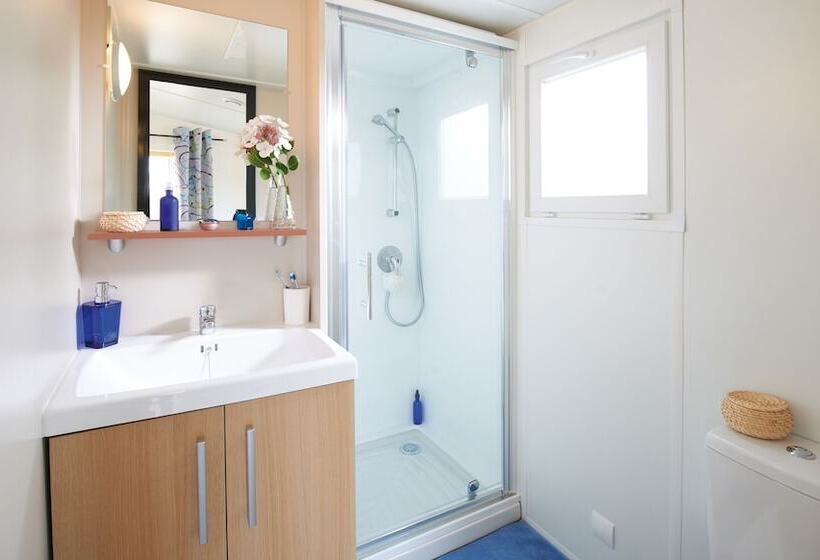 בית מלון כפרי Nordsjællands Feriepark & Camping