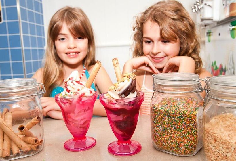 בית מלון כפרי Tasman Holiday Parks   North Star