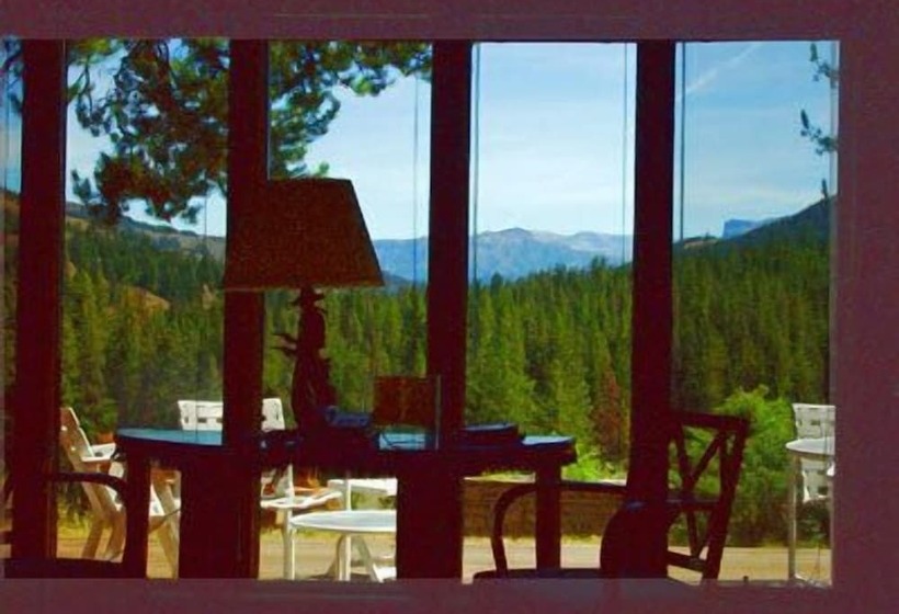 فندق Pahaska Tepee Resort