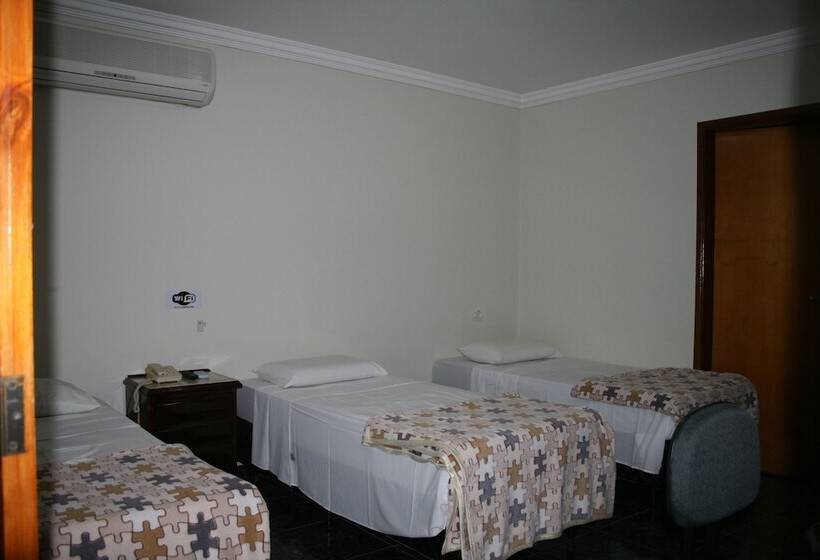 בית מלון כפרי Pousada Italia