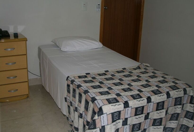 בית מלון כפרי Pousada Italia