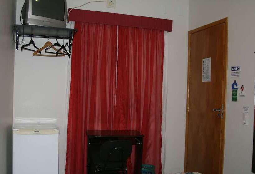 בית מלון כפרי Pousada Italia