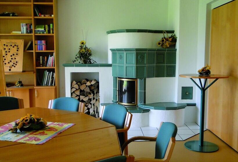 בית מלון כפרי Restaurant Landhaus Sonnenhof