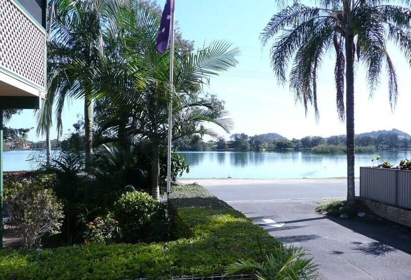 هتل River Retreat Home & Holiday Park