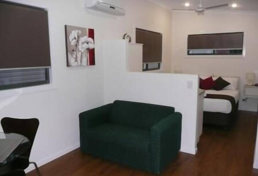 هتل River Retreat Home & Holiday Park