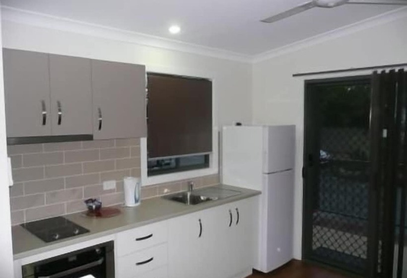 هتل River Retreat Home & Holiday Park