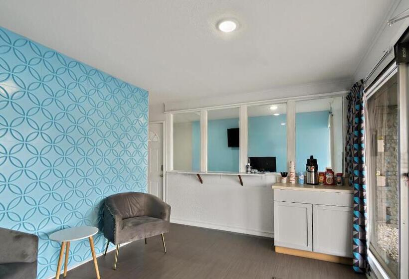 Отель Rodeway Inn