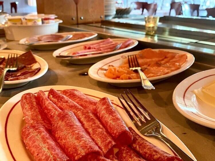 호텔 Rundhaug Gjestegard