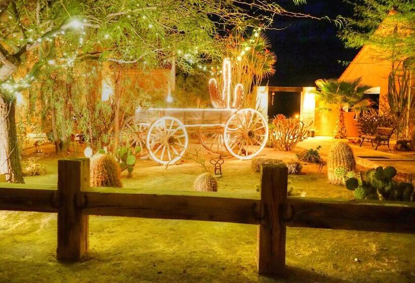 בית מלון כפרי Stagecoach Trails Guest Ranch