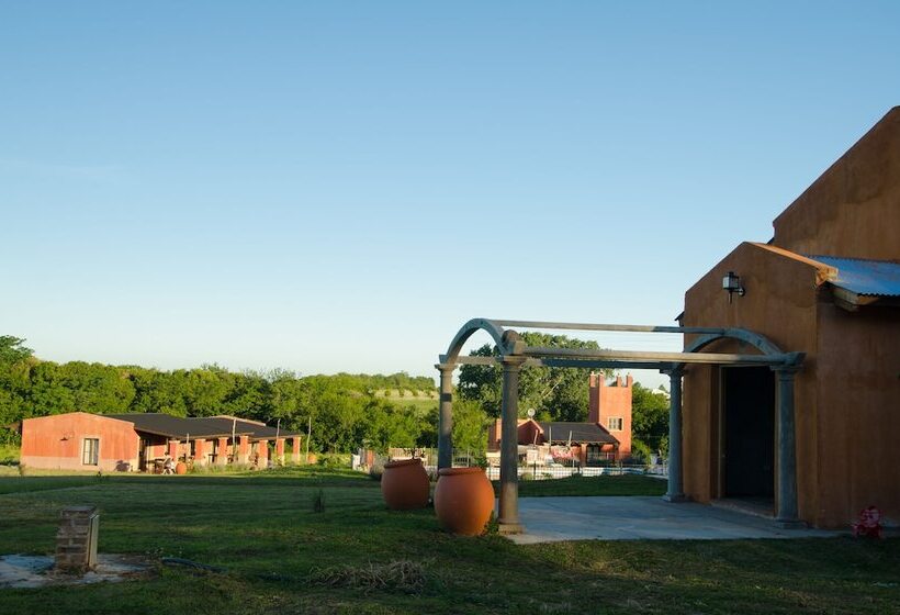교외 호텔 Tierra Chana Estancia De Campo