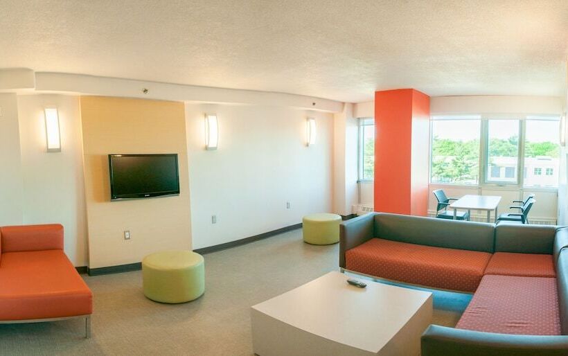 Отель Saint Mary S University Residence Summer Accommodations