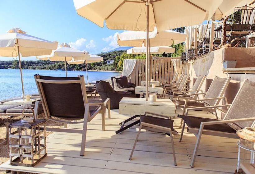 בית מלון כפרי Six Keys