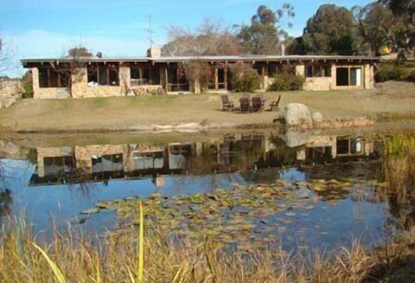 בית מלון כפרי Snowy Wilderness