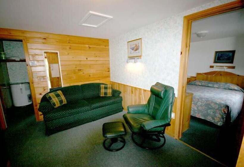 فندق Spectacle Lake Lodge