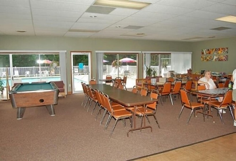 酒店 St Clair Rv Resort