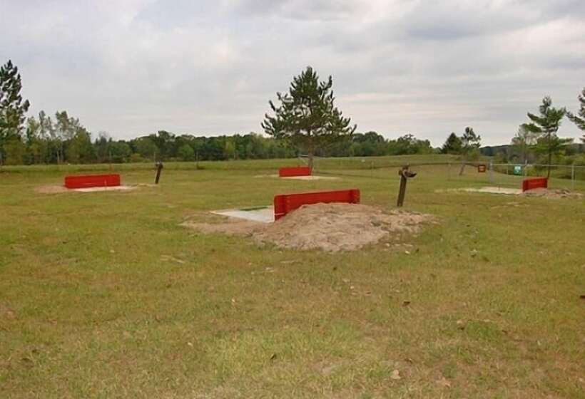 هتل St Clair Rv Resort