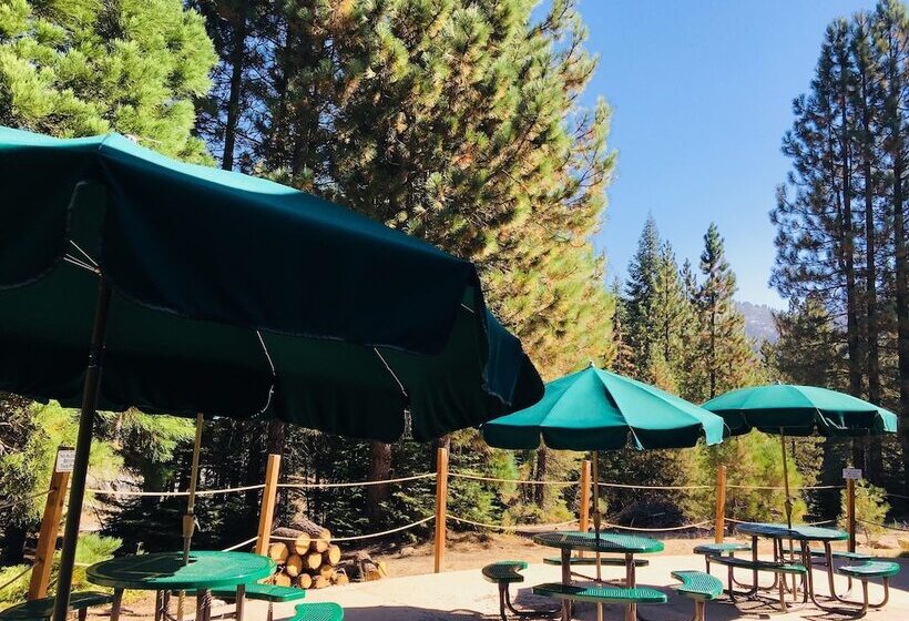 בית מלון כפרי Stony Creek Lodge