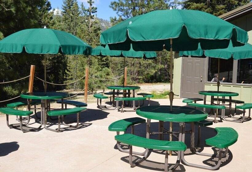 בית מלון כפרי Stony Creek Lodge