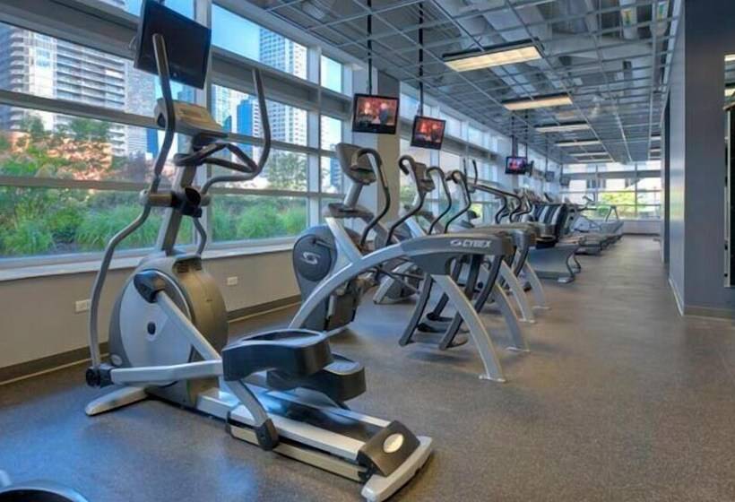 酒店 The Penthouse At Grand Plaza