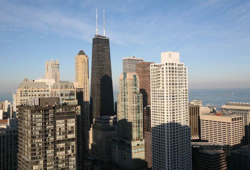 酒店 The Penthouse At Grand Plaza