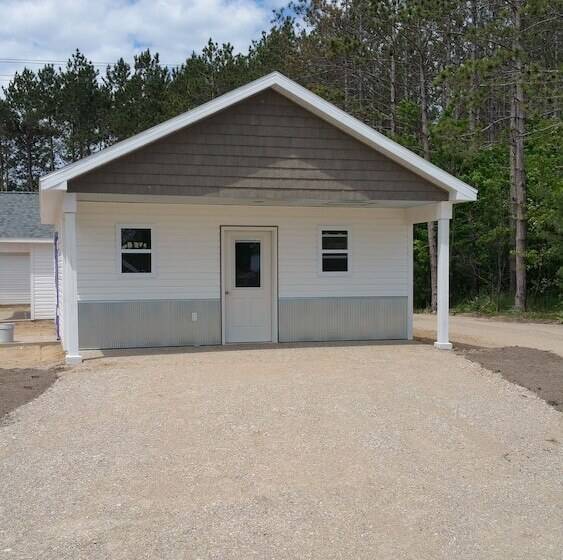 בית מלון כפרי Torch Bay Inn