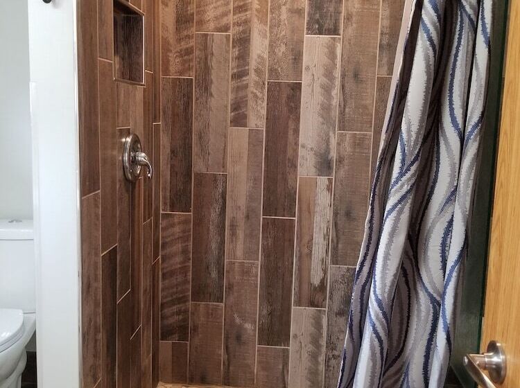 בית מלון כפרי Torch Bay Inn