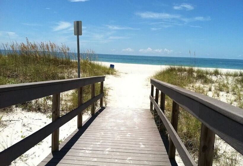 Отель Twins Inn & Apartments