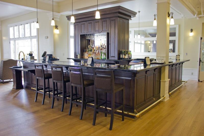 Lake Yellowstone Hotel & Cabins   Inside The Park