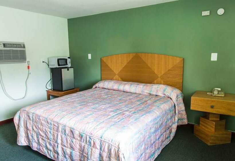 מוטל Bay Point Inn