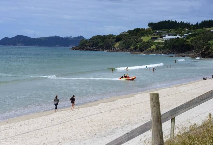 מוטל Camp Waipu Cove