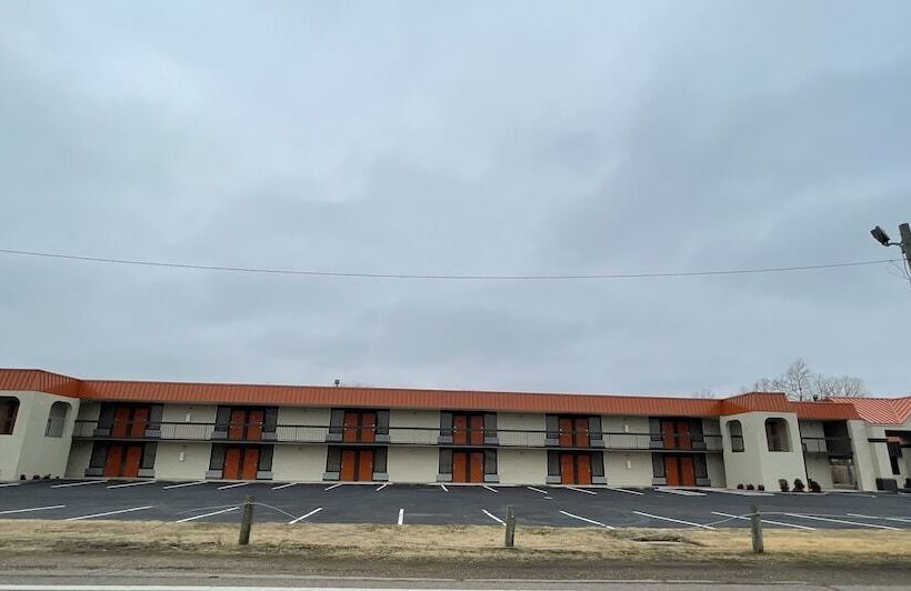 فندق على الطريق Dreamland Inn