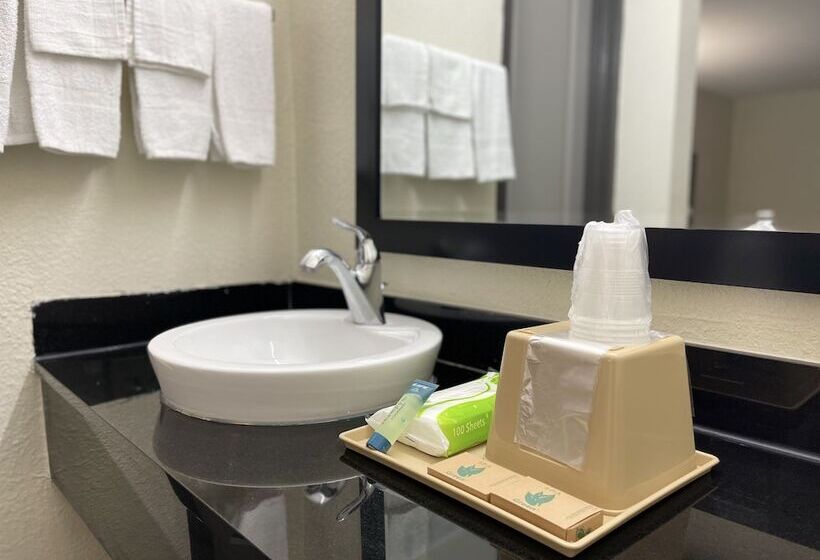 فندق على الطريق Dreamland Inn