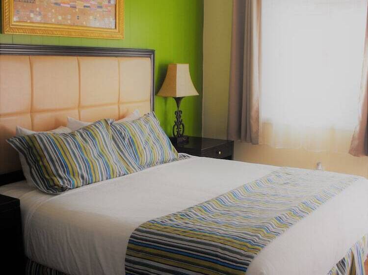 فندق على الطريق Eagle Crater Lake Inn