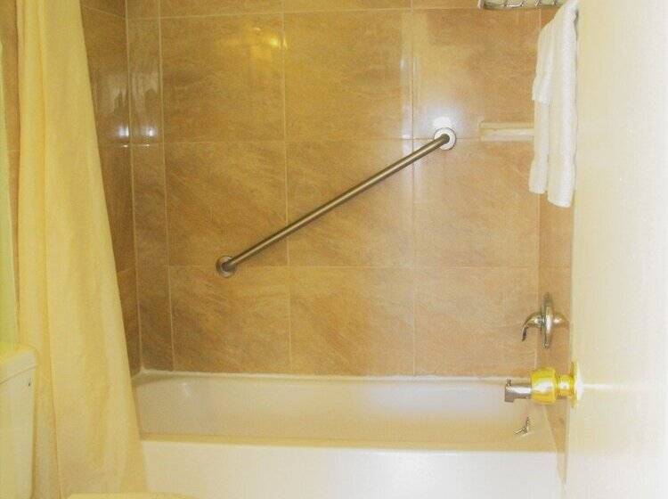 فندق على الطريق Eagle Crater Lake Inn