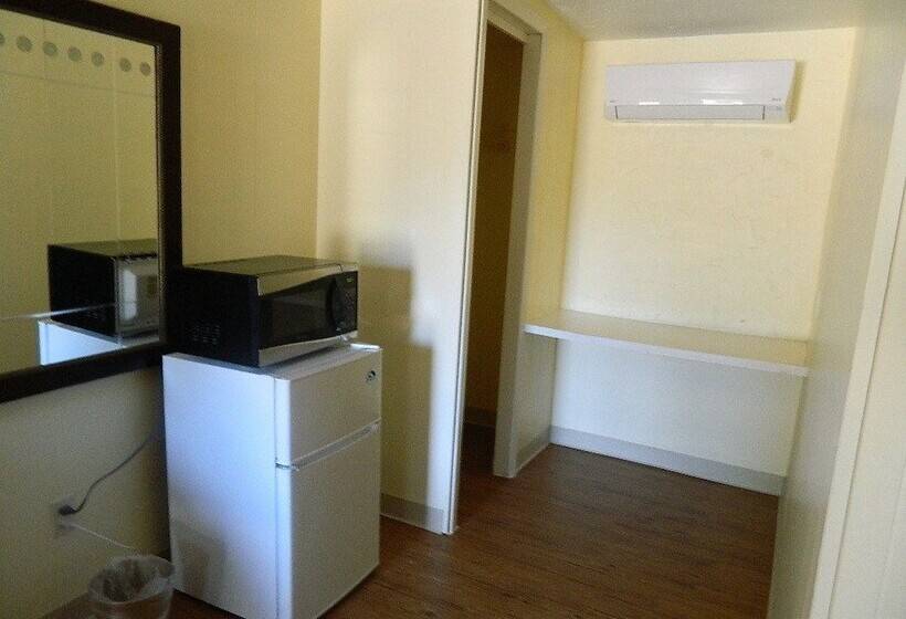 فندق على الطريق Eagle Crater Lake Inn