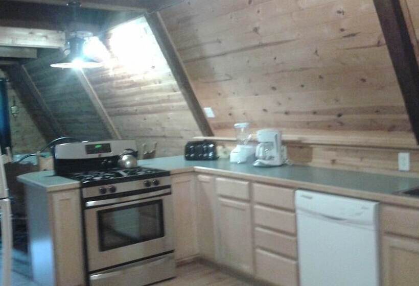 فندق على الطريق Eagle Crater Lake Inn