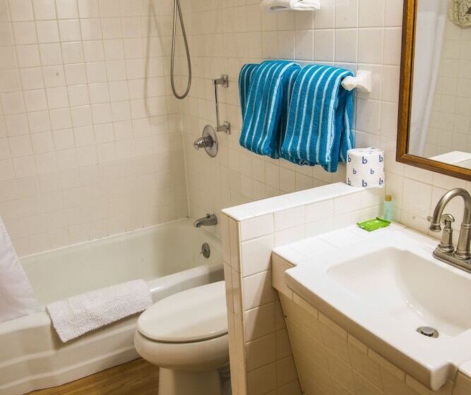 モーテル Fairway Overnight & Extended Stay