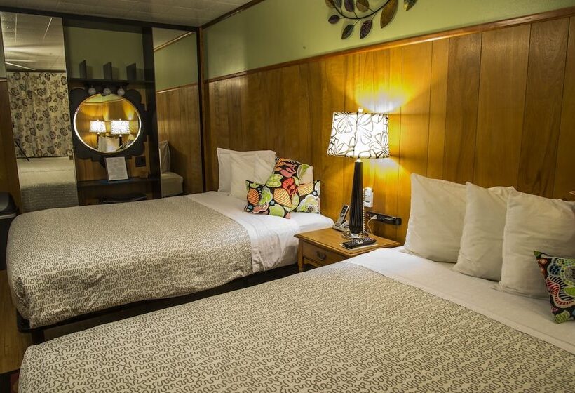 فندق على الطريق Fairway Overnight & Extended Stay