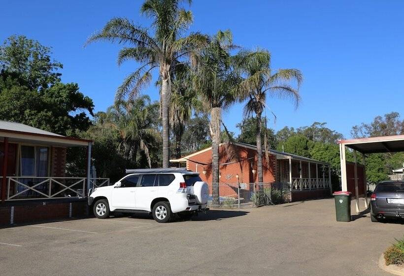 فندق على الطريق Old Coach Motor Inn Echuca