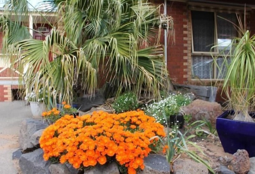 فندق على الطريق Old Coach Motor Inn Echuca