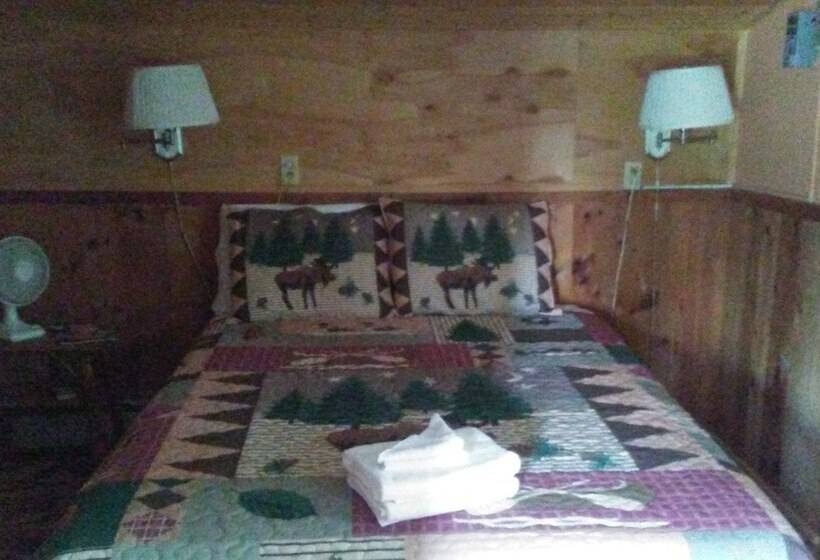 汽车旅馆  The Cabins At Autumn Mountain Winery