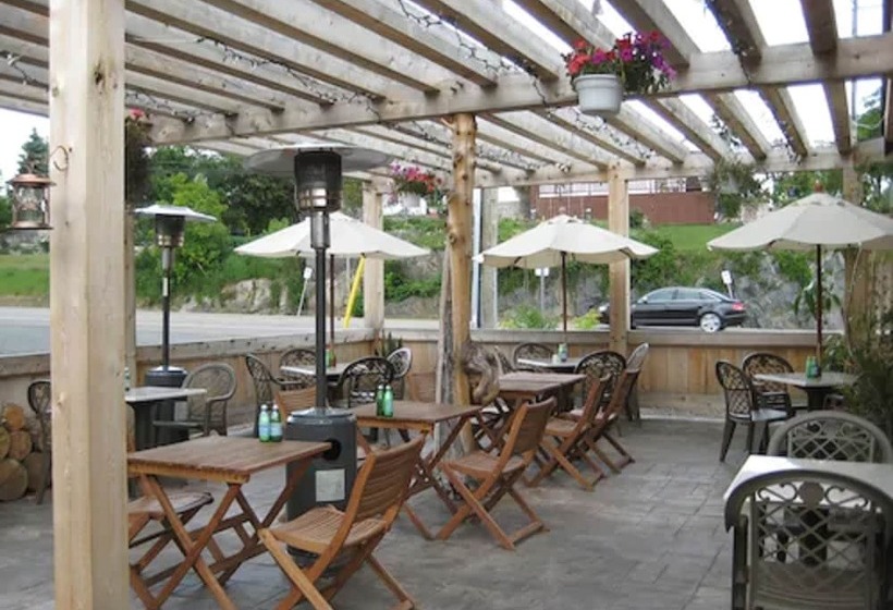 فندق على الطريق Timberland Inn