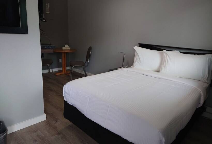 فندق على الطريق Traveler S Inn