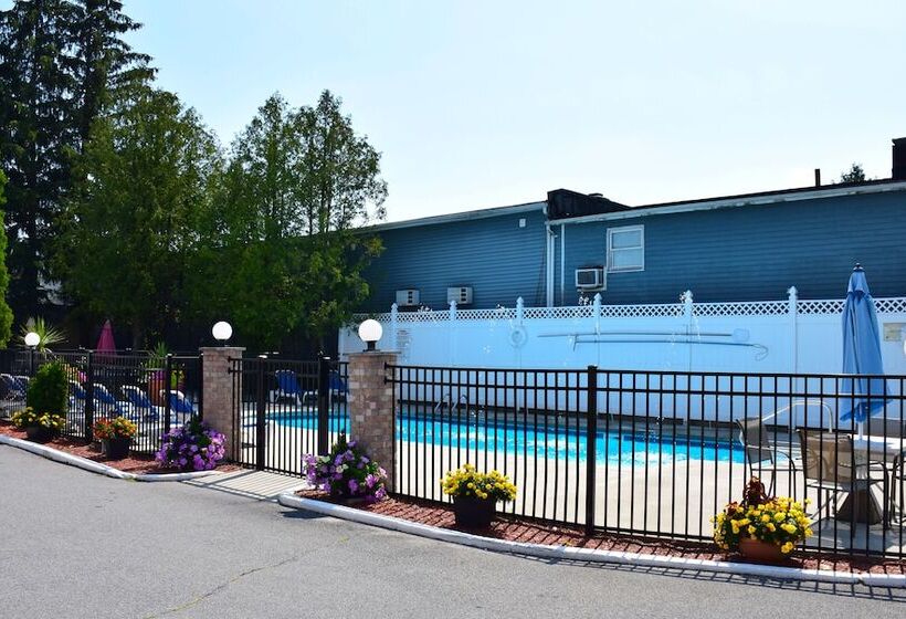 O Sullivan S On The Lake Motel